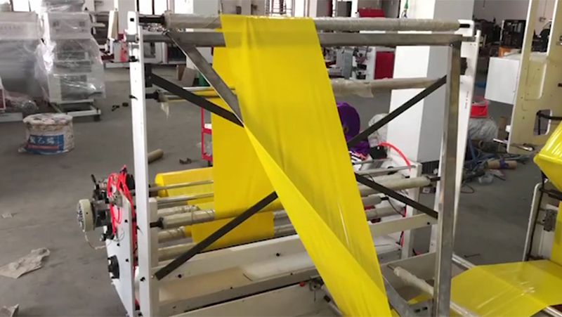 ماكينة أوتوماتيكية لصنع أكياس تسوق بلاستيكية مع مقبض حلقة